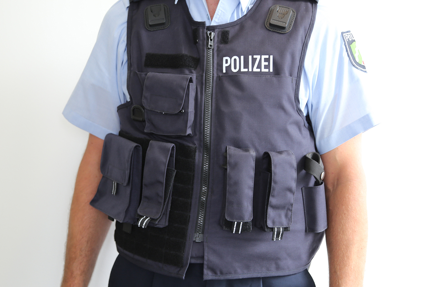 Neue Weste für die Polizistinnen und Polizisten in NRW