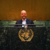 Stefan Schwarz am Rednerpult der UN-Generalversammlung
