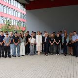 Die neuen Schülerinnen und Schüler der Fachoberschule Polizei werden von Polizeipräsidentin Friederike Zurhausen begrüßt