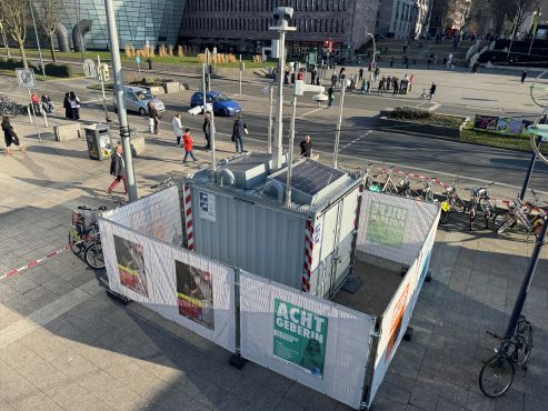 Video observation container