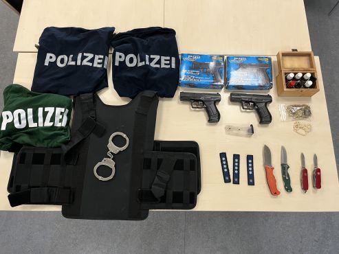 Diverse sichergestellte Gegenstände
