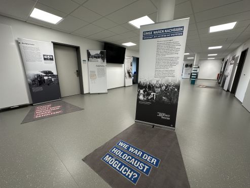 Ausstellung "Einige waren Nachbarn"