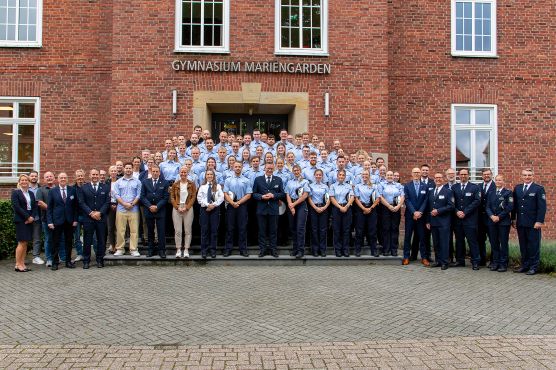 59 neue Polizeibeamtinnen und Polizeibeamte für den Kreis Borken