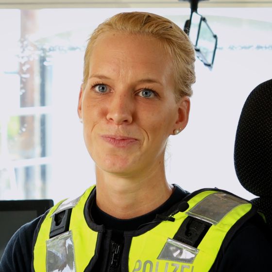 Wasserschutzpolizei: Polizeioberkommissarin Sabrina Heller